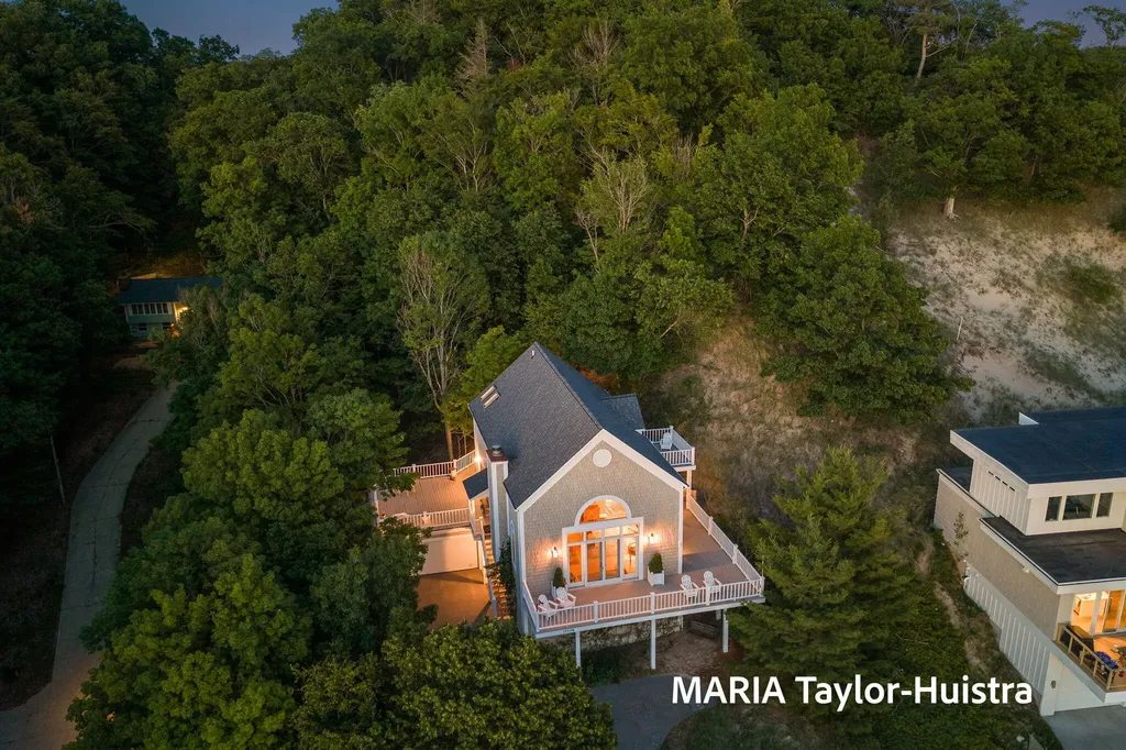 17778 N Shore Estates Road Spring Lake Township MI 49456