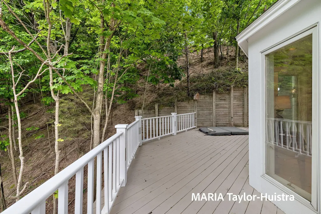 17778 N Shore Estates Road Spring Lake Township MI 49456