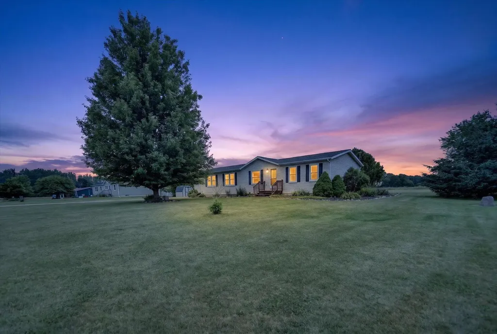 3663 S Lyons Road Portland Township MI 48851