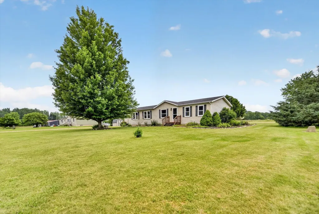 3663 S Lyons Road Portland Township MI 48851