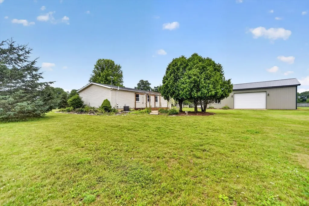 3663 S Lyons Road Portland Township MI 48851