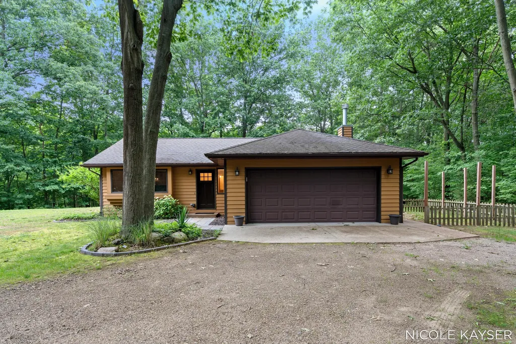 2847 63rd Street Saugatuck Township MI 49408