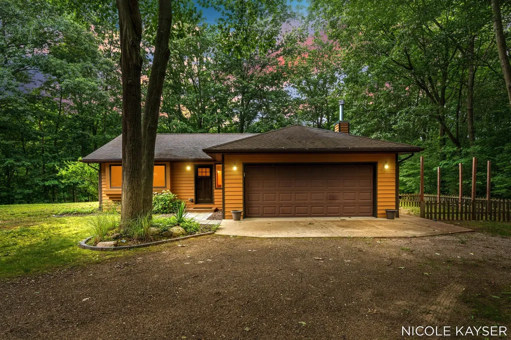 2847 63rd Street Saugatuck Township MI 49408