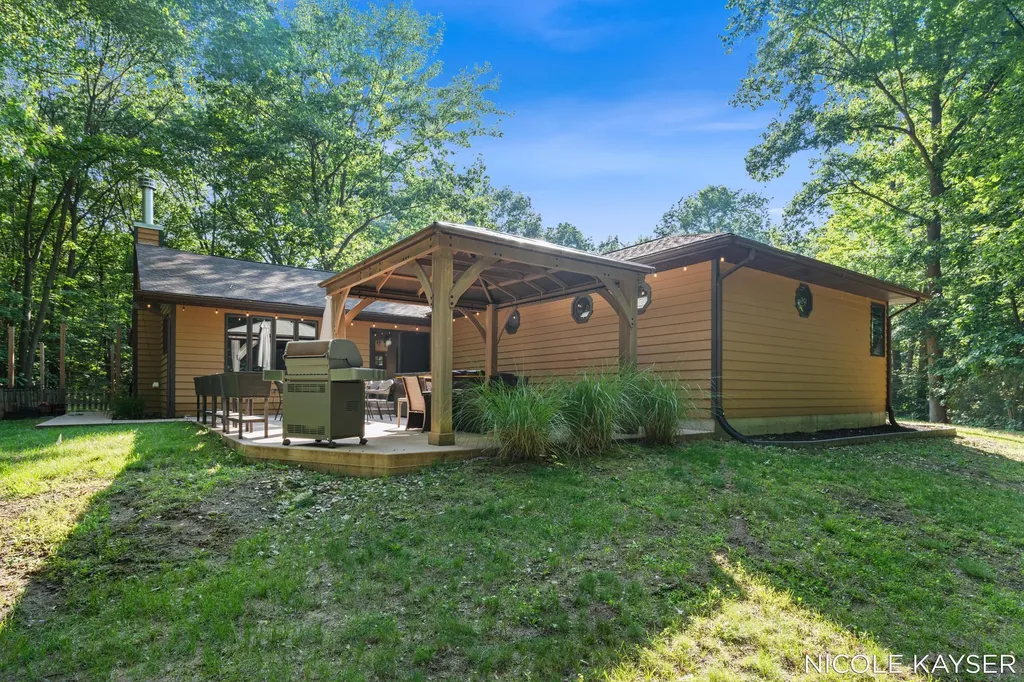 2847 63rd Street Saugatuck Township MI 49408