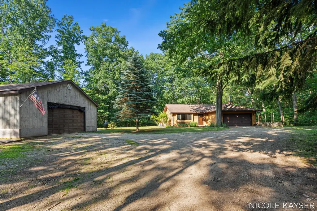 2847 63rd Street Saugatuck Township MI 49408