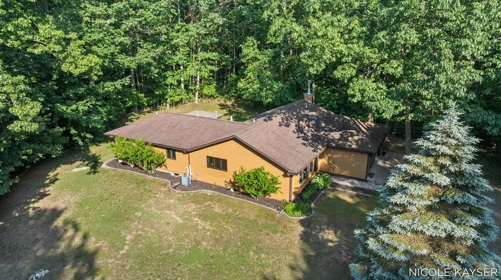 2847 63rd Street Saugatuck Township MI 49408