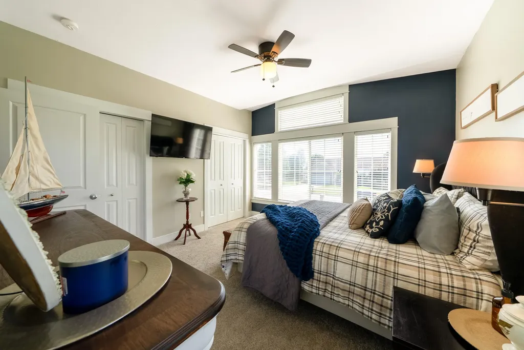 2198 Applegate Drive NW Walker City MI 49534