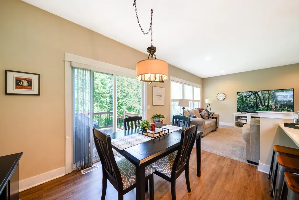 2198 Applegate Drive NW Walker City MI 49534