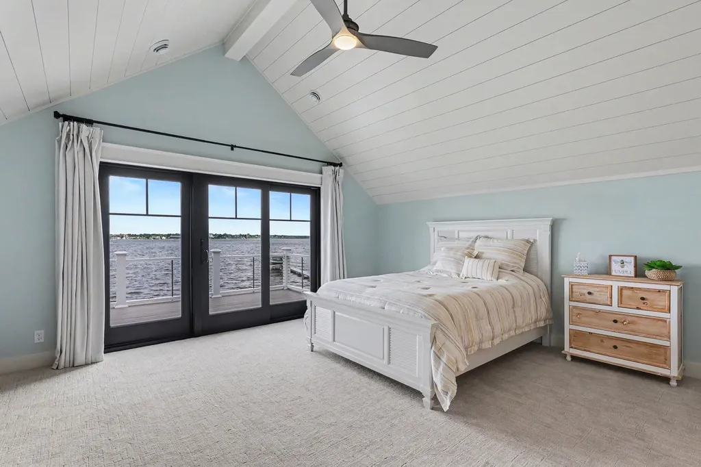 1019 Moorings Court North Muskegon City MI 49445