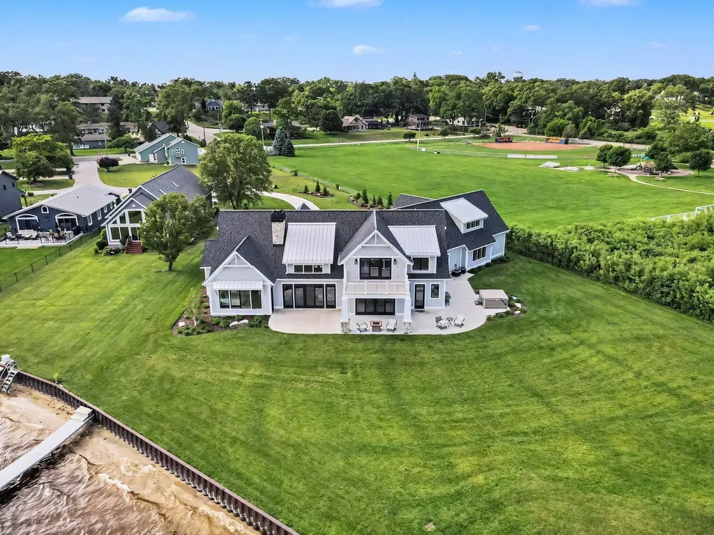 1019 Moorings Court North Muskegon City MI 49445