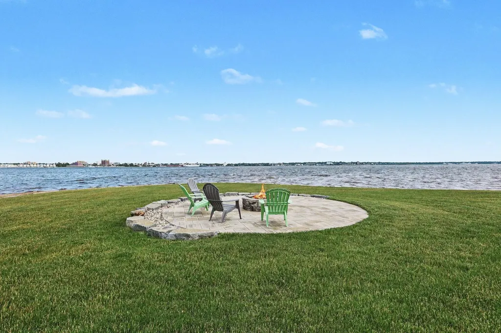 1019 Moorings Court North Muskegon City MI 49445