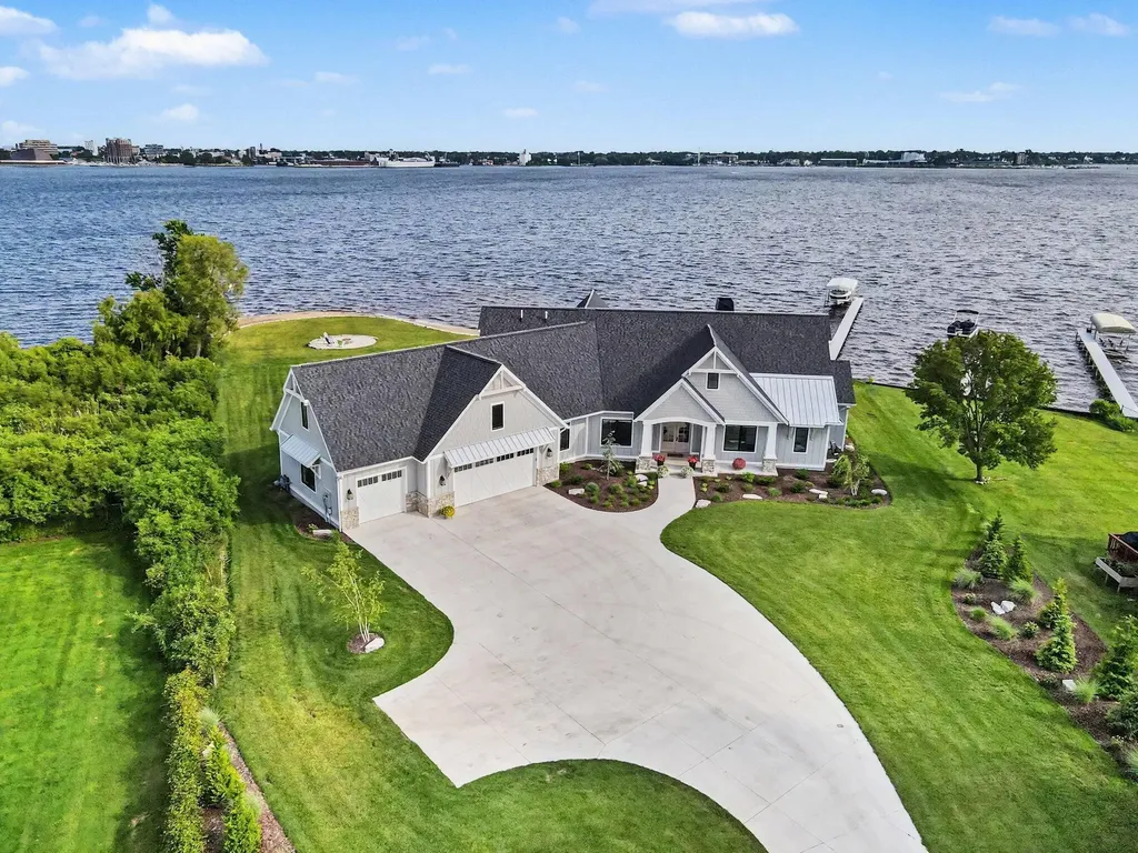 1019 Moorings Court North Muskegon City MI 49445