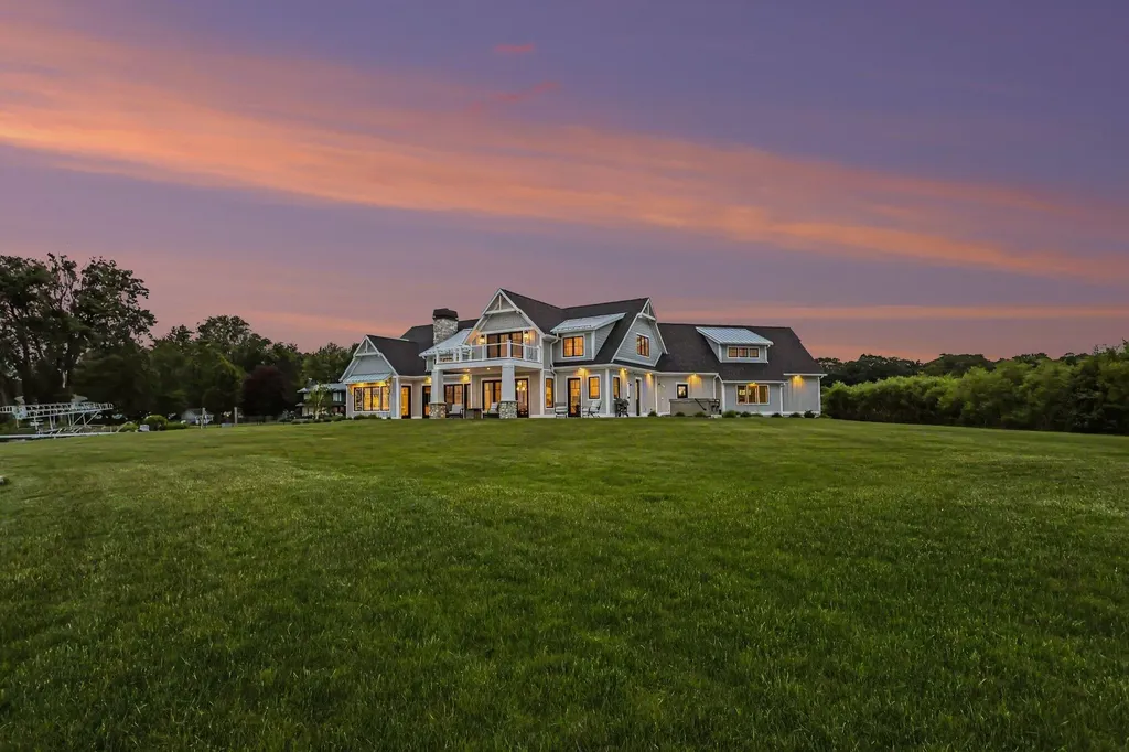 1019 Moorings Court North Muskegon City MI 49445