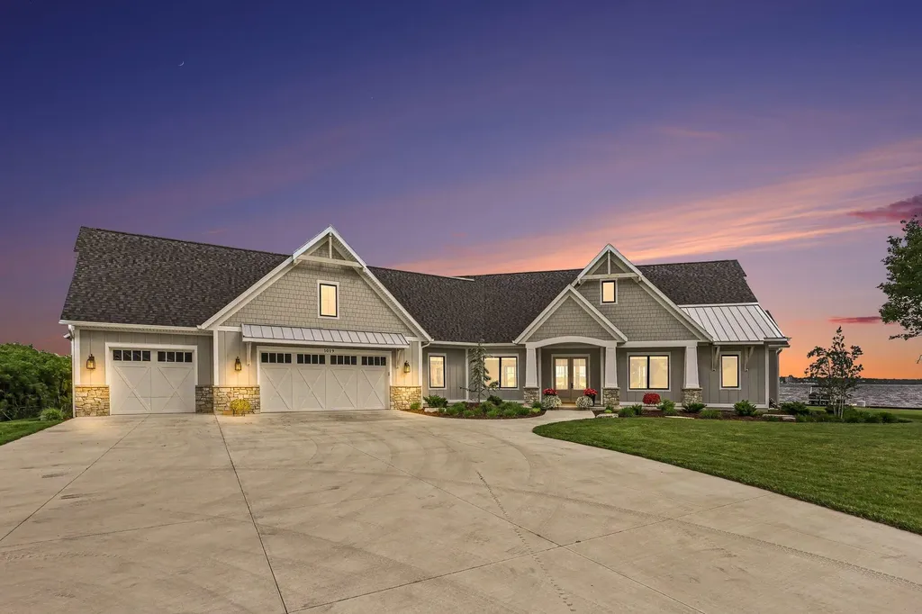 1019 Moorings Court North Muskegon City MI 49445