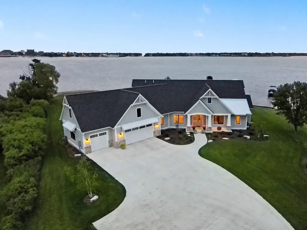 1019 Moorings Court North Muskegon City MI 49445