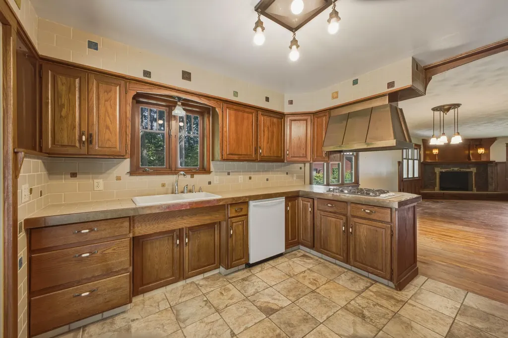 2022 W Swanson Court Fruitport Charter Township MI 49444