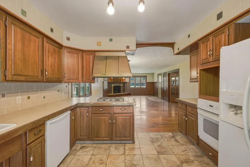 2022 W Swanson Court Fruitport Charter Township MI 49444