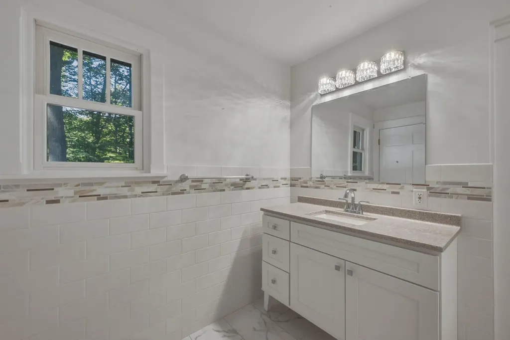 2022 W Swanson Court Fruitport Charter Township MI 49444