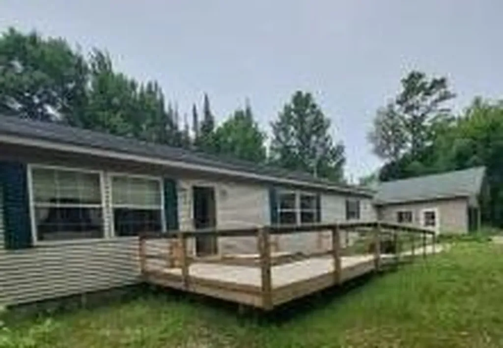 3417 M-67 Unknown City MI 49816