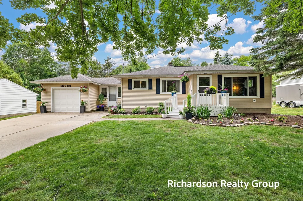 15089 178th Avenue Grand Haven Charter Township MI 49417