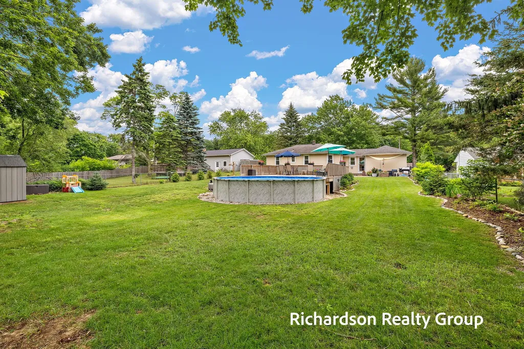 15089 178th Avenue Grand Haven Charter Township MI 49417