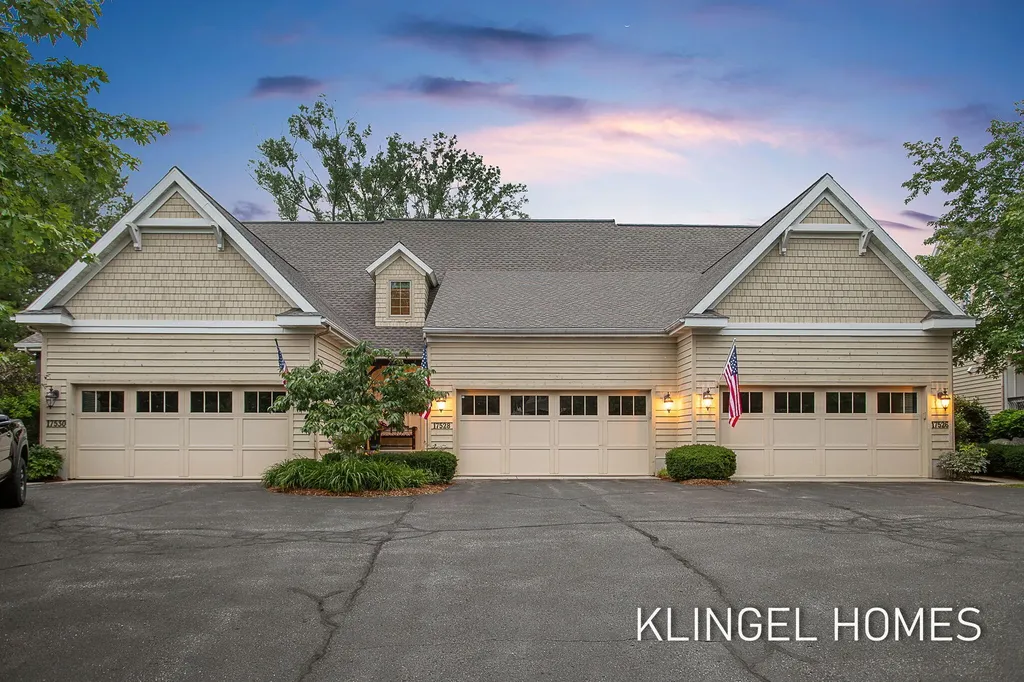 17528 N Fruitport Road Spring Lake Township MI 49456