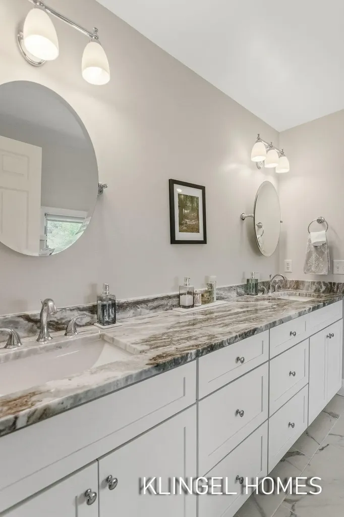 17528 N Fruitport Road Spring Lake Township MI 49456