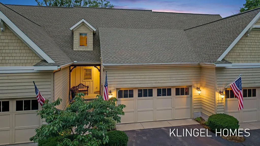 17528 N Fruitport Road Spring Lake Township MI 49456