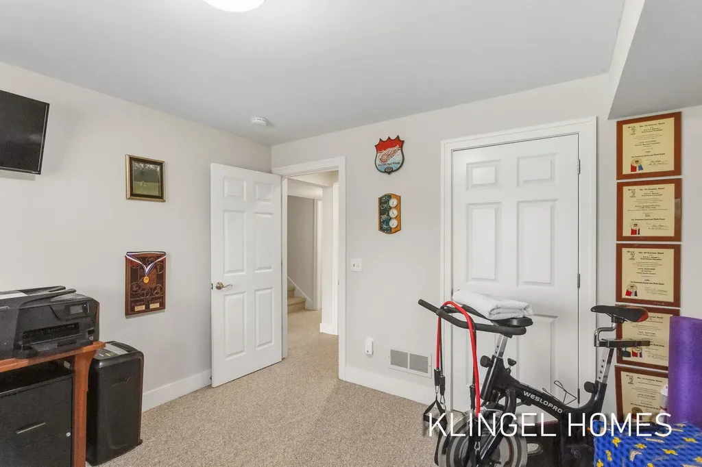17528 N Fruitport Road Spring Lake Township MI 49456