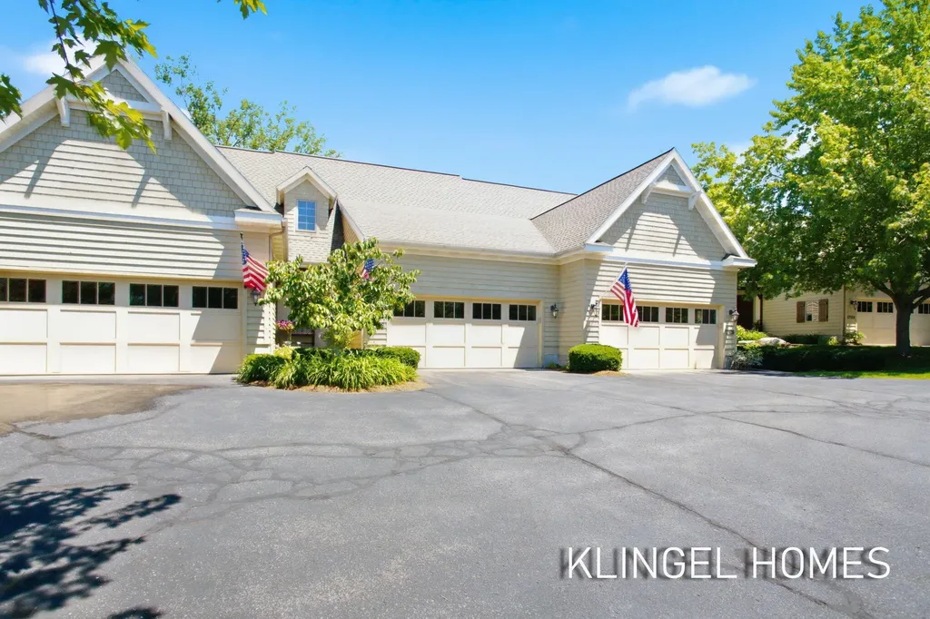 17528 N Fruitport Road Spring Lake Township MI 49456
