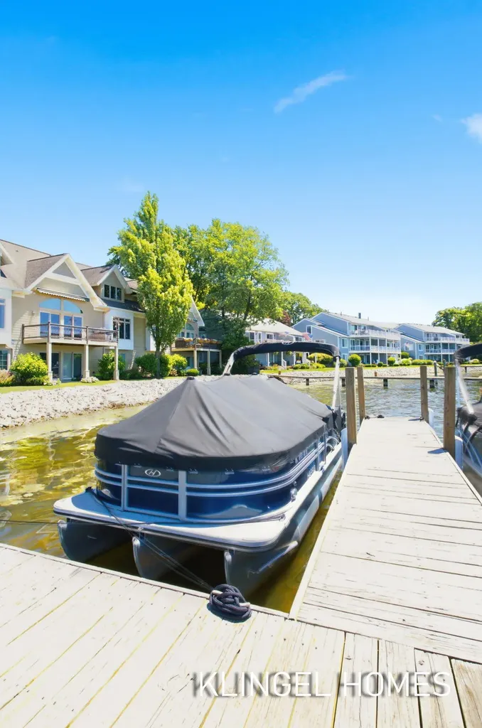 17528 N Fruitport Road Spring Lake Township MI 49456