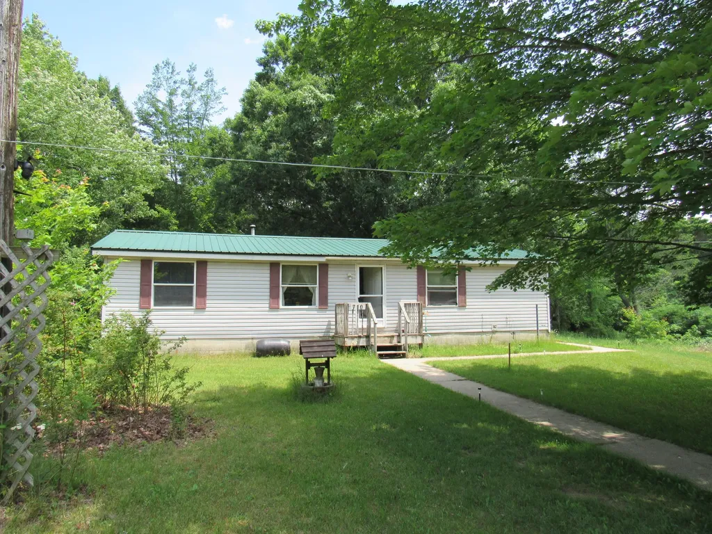 710 N 204th Avenue Leavitt Township MI 49421