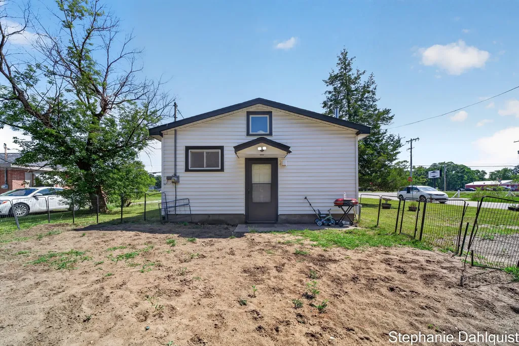 4622 E Apple Avenue Egelston Township MI 49442