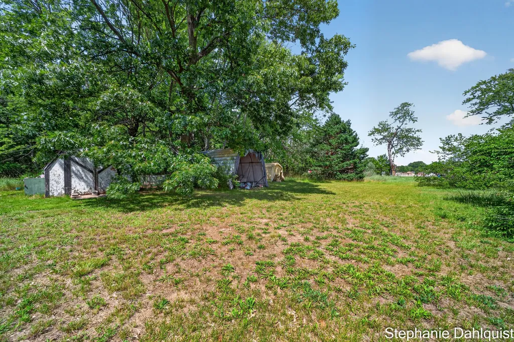 4622 E Apple Avenue Egelston Township MI 49442
