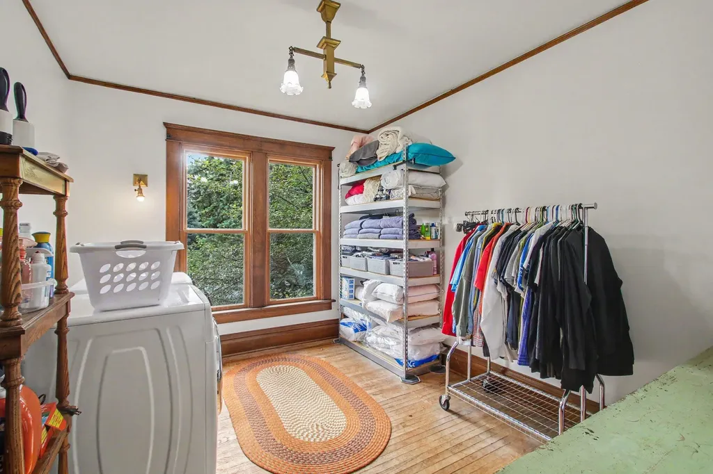 360 E Central Avenue Zeeland City MI 49464
