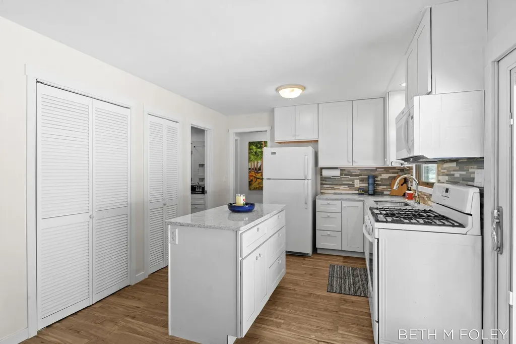692 Mt Pisgah Boulevard Park Township MI 49424