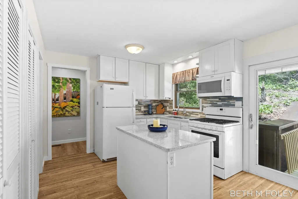 692 Mt Pisgah Boulevard Park Township MI 49424