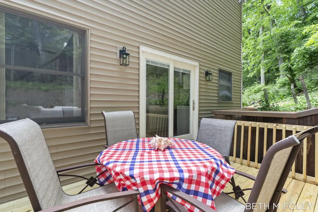 692 Mt Pisgah Boulevard Park Township MI 49424