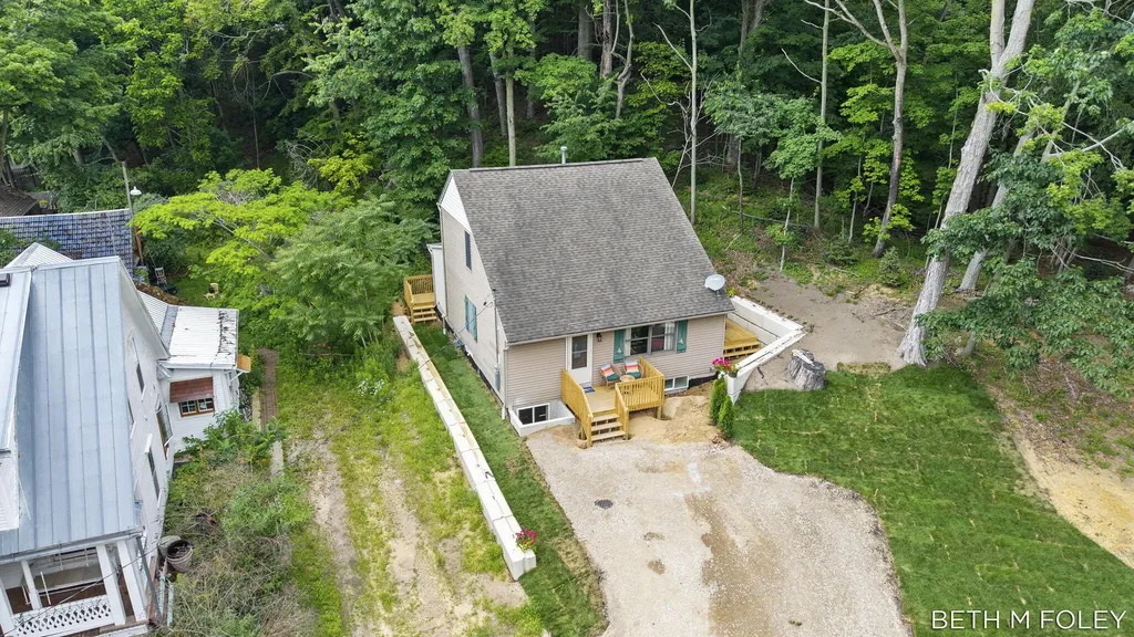 692 Mt Pisgah Boulevard Park Township MI 49424
