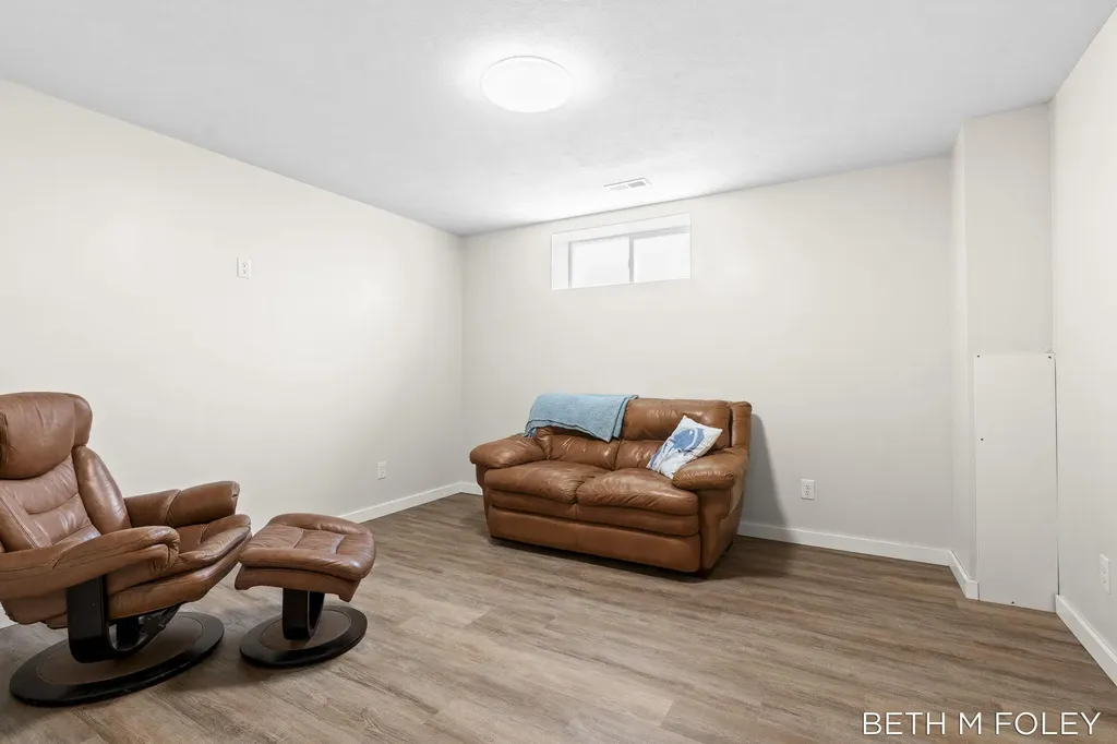 692 Mt Pisgah Boulevard Park Township MI 49424