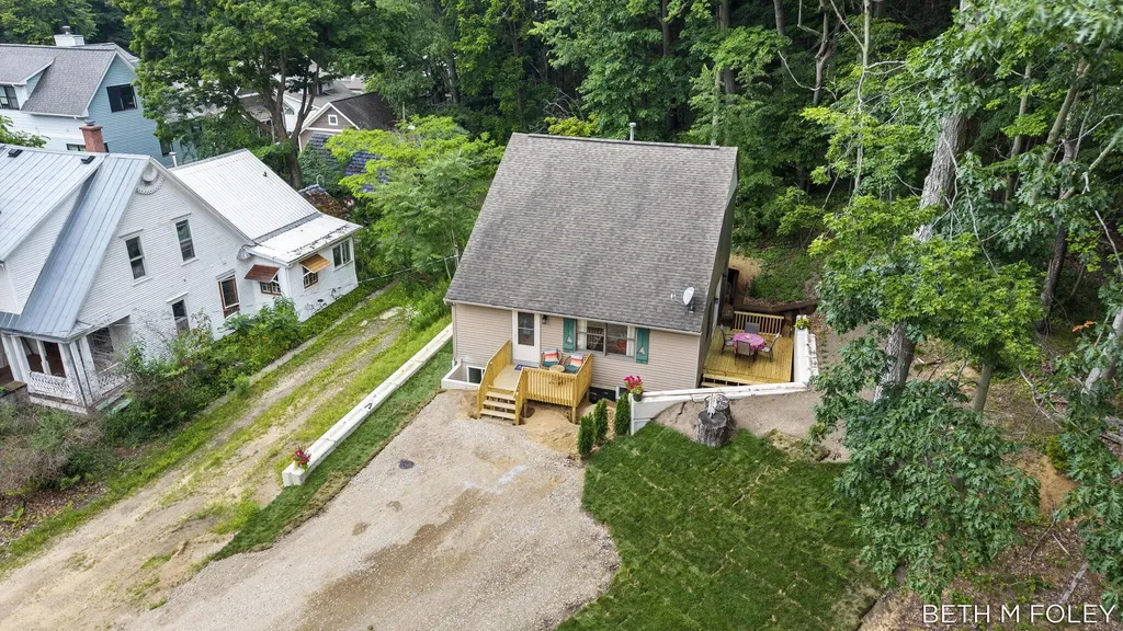 692 Mt Pisgah Boulevard Park Township MI 49424