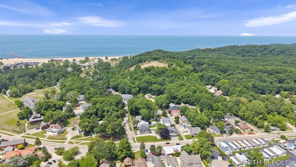692 Mt Pisgah Boulevard Park Township MI 49424