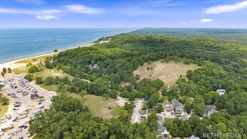 692 Mt Pisgah Boulevard Park Township MI 49424