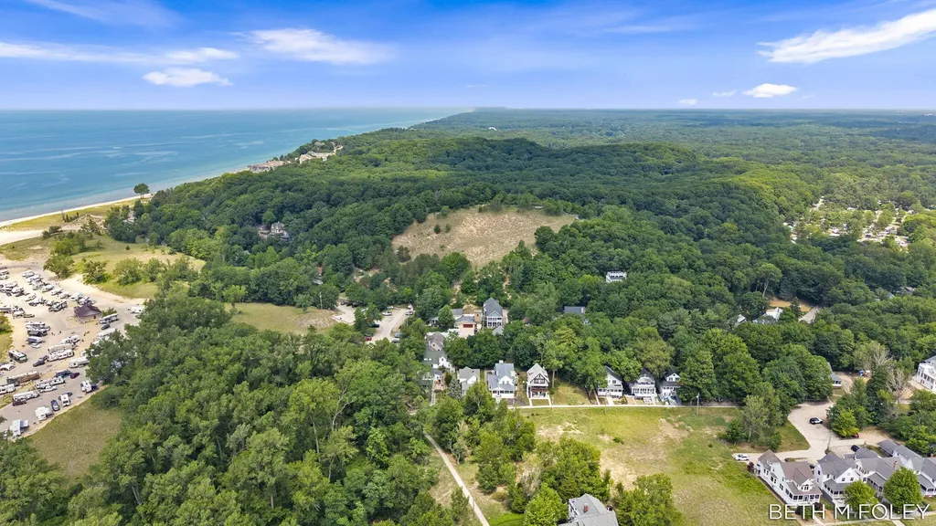 692 Mt Pisgah Boulevard Park Township MI 49424