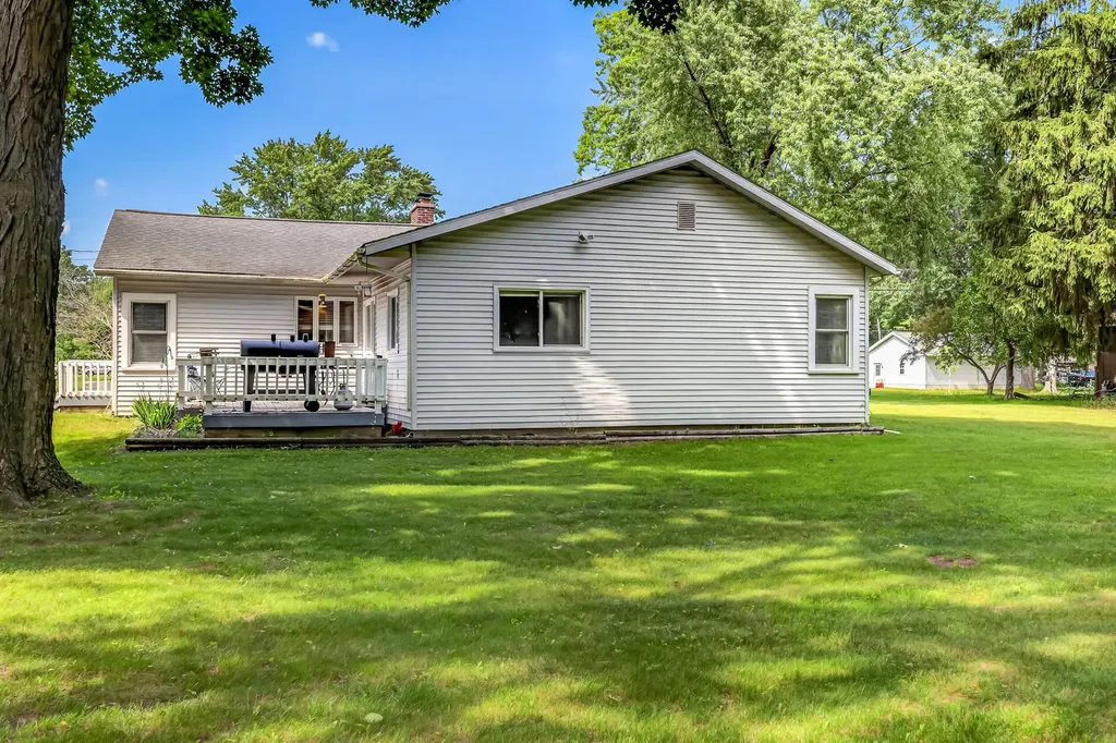 4945 Wilcox Street Montague City MI 49437