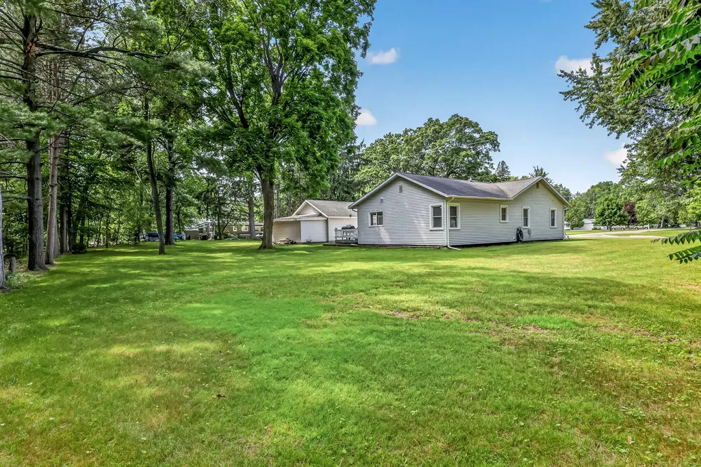 4945 Wilcox Street Montague City MI 49437