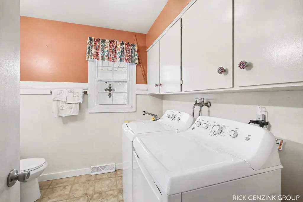 7747 Park Lane Avenue Georgetown Charter Township MI 49428