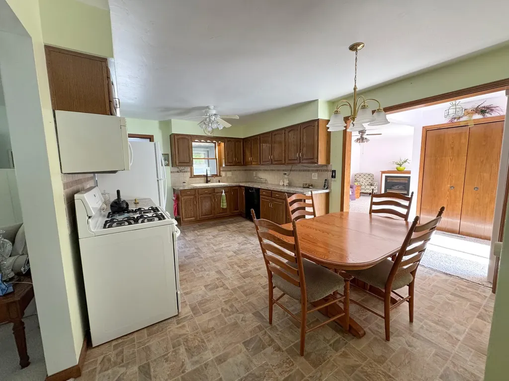 2304 Columbus Avenue Norton Shores City MI 49441