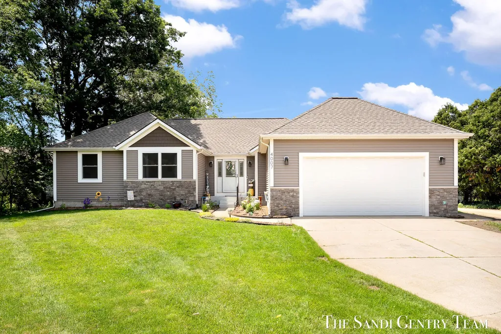 4007 Meadow Lane Fruitport Charter Township MI 49444