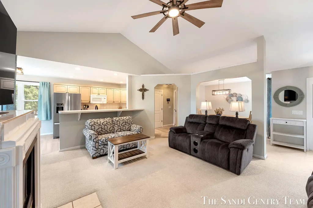 4007 Meadow Lane Fruitport Charter Township MI 49444